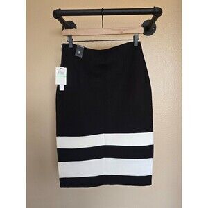 Amanda and Chelsea black and‎ white pencil skirt.  NWT women's size 8